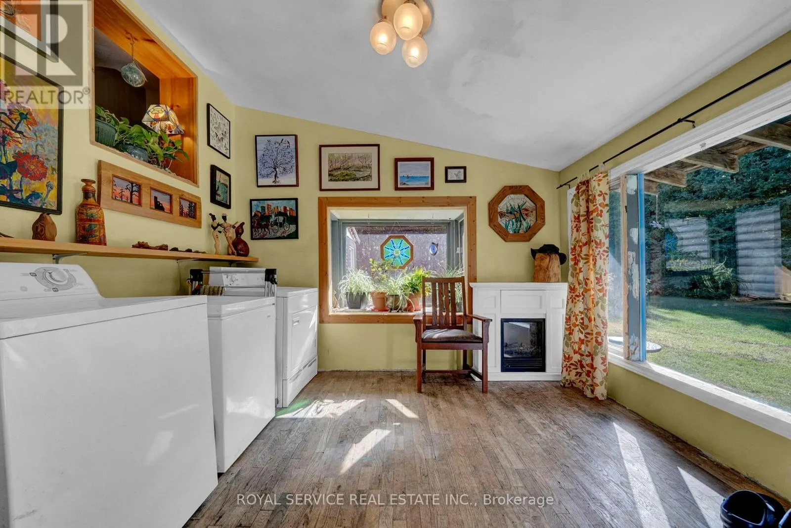 1204 PIGEON CREEK ROAD