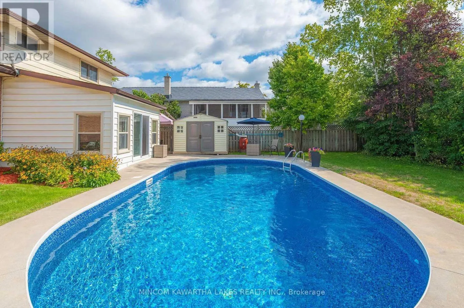919 SYDENHAM ROAD