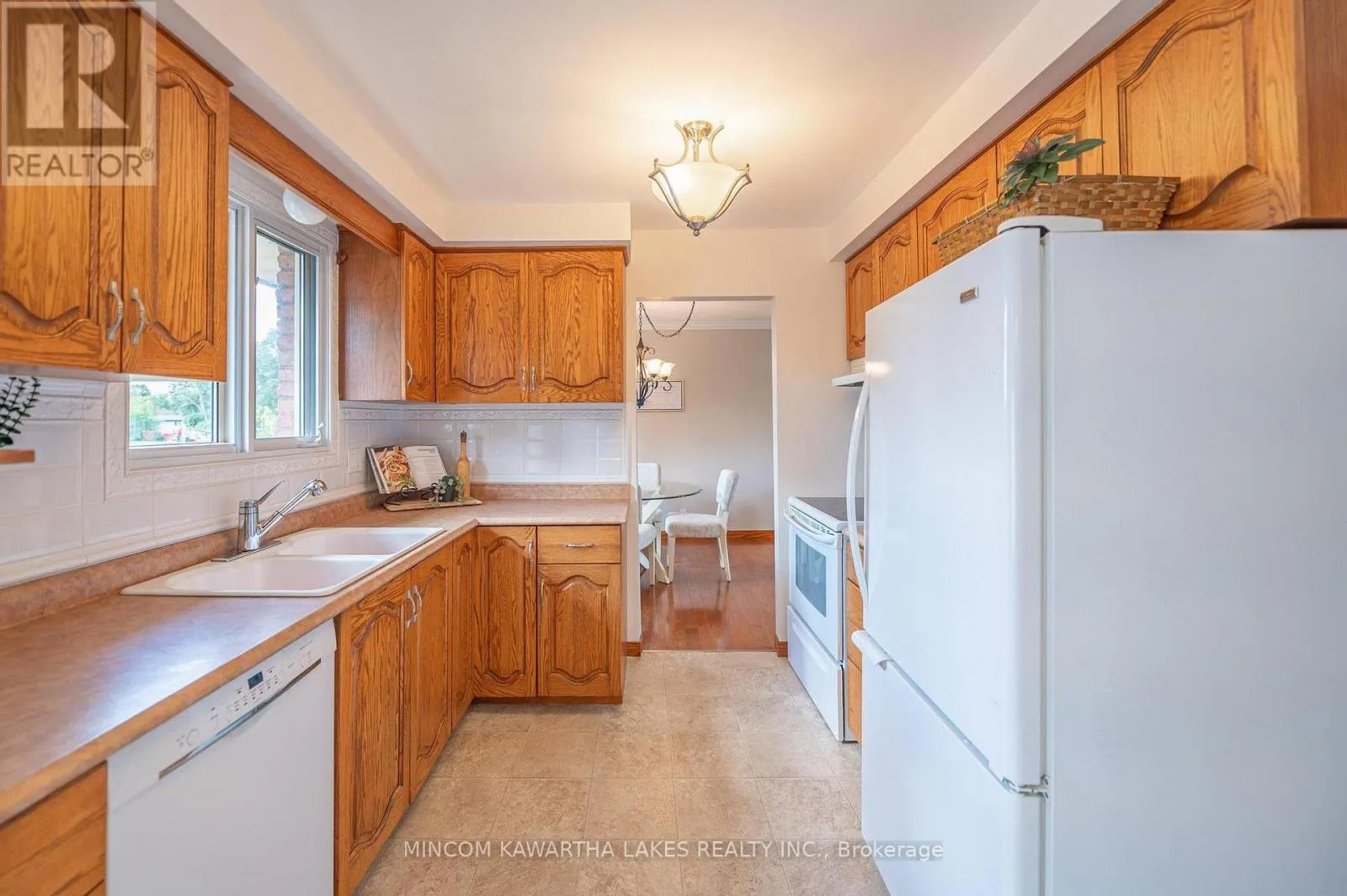 919 SYDENHAM ROAD