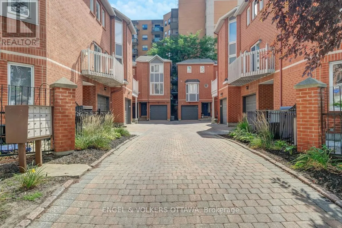 6 STOCKPORT PRIVATE