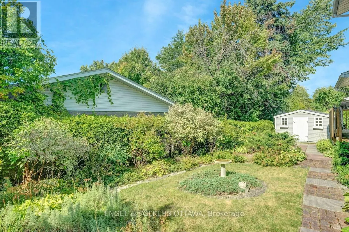 29 QUALICUM STREET