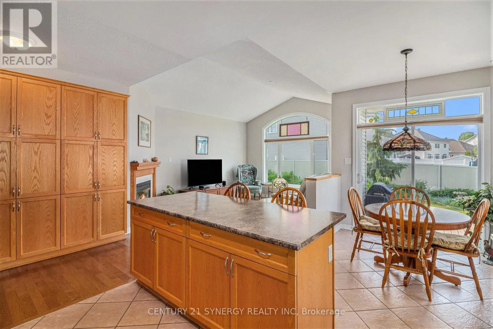 852 SWALLOWTAIL CRESCENT