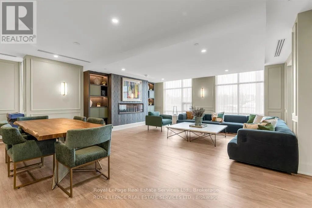 513 - 450 DUNDAS STREET E, #513