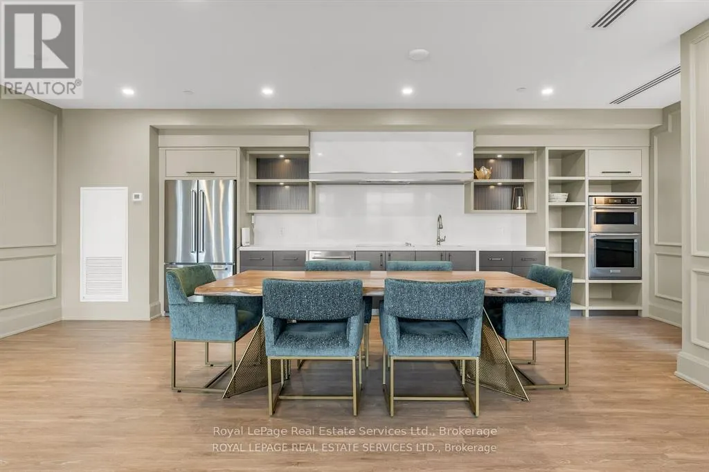 513 - 450 DUNDAS STREET E, #513
