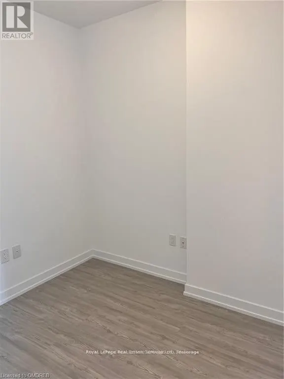 513 - 450 DUNDAS STREET E, #513