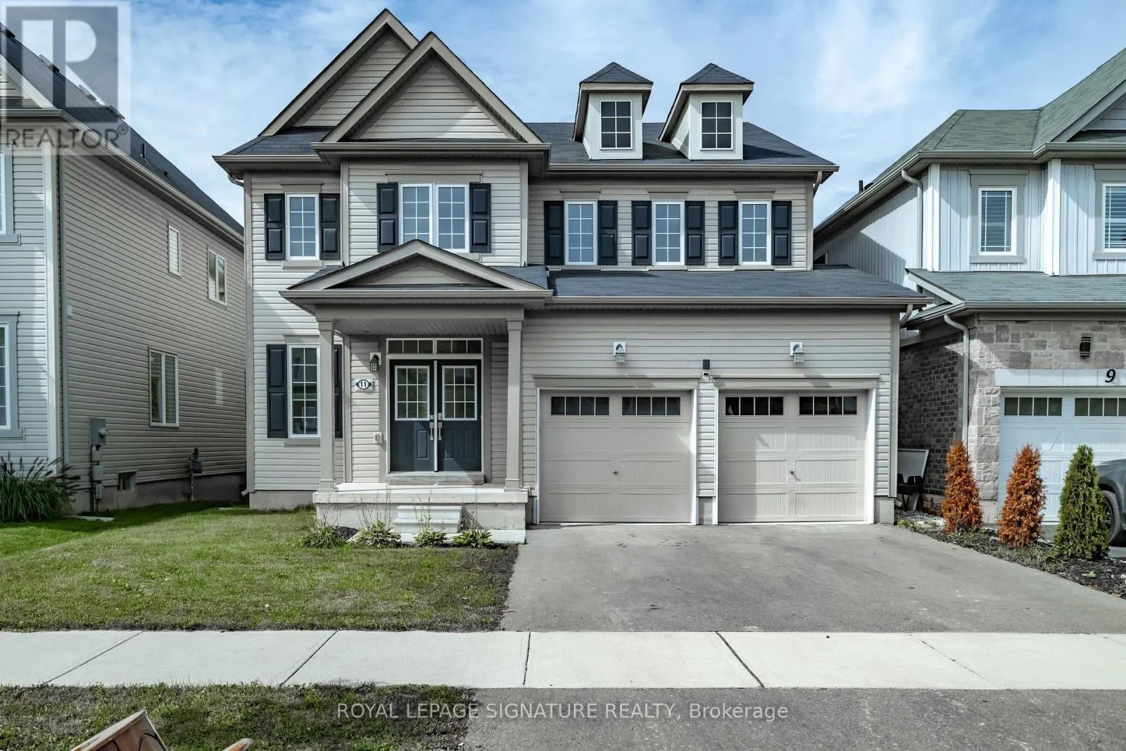 11 FLEMING CRESCENT
