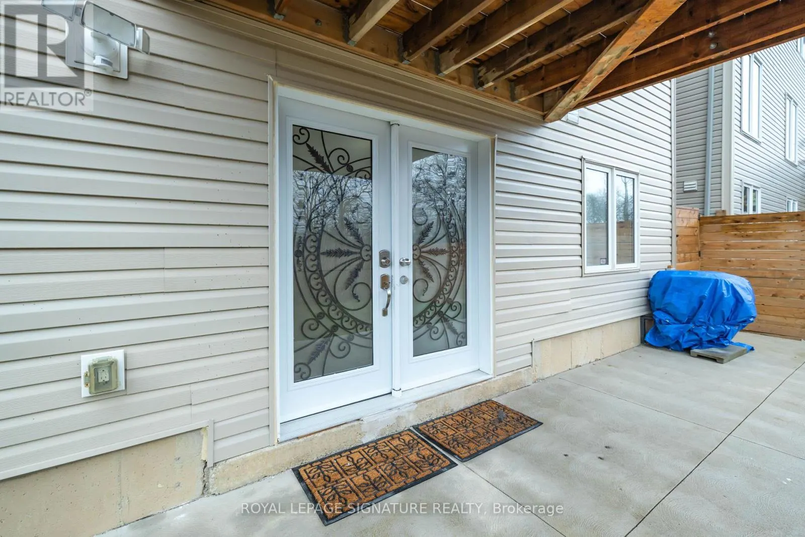 11 FLEMING CRESCENT