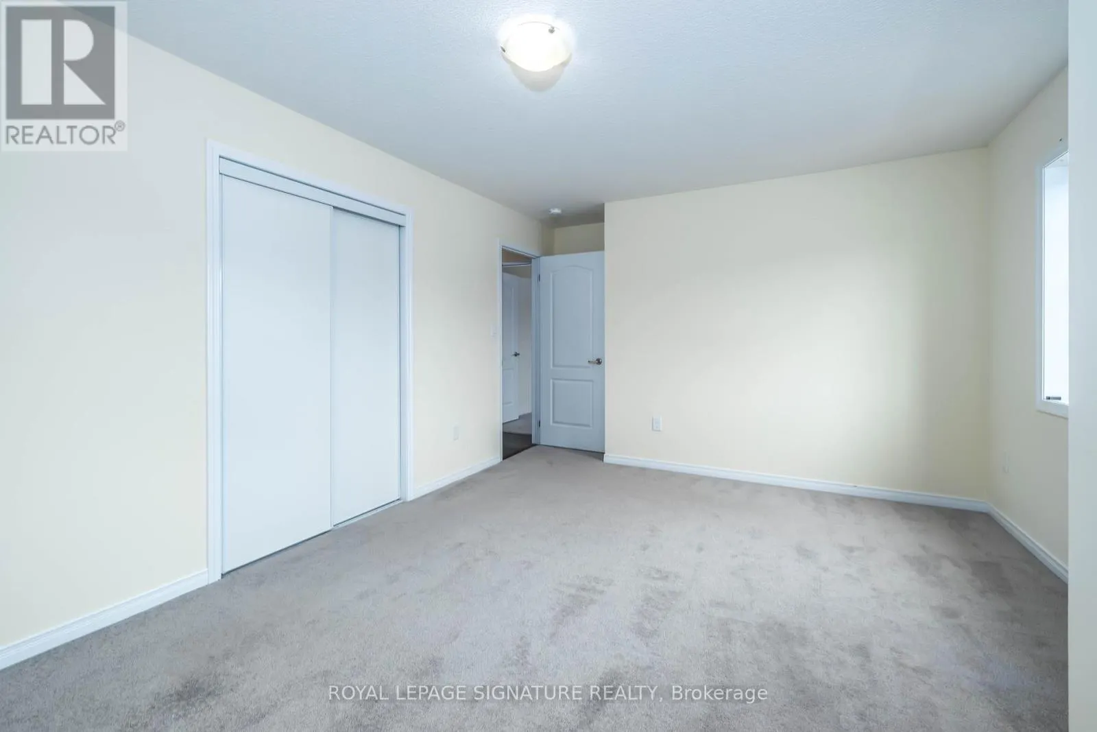 11 FLEMING CRESCENT
