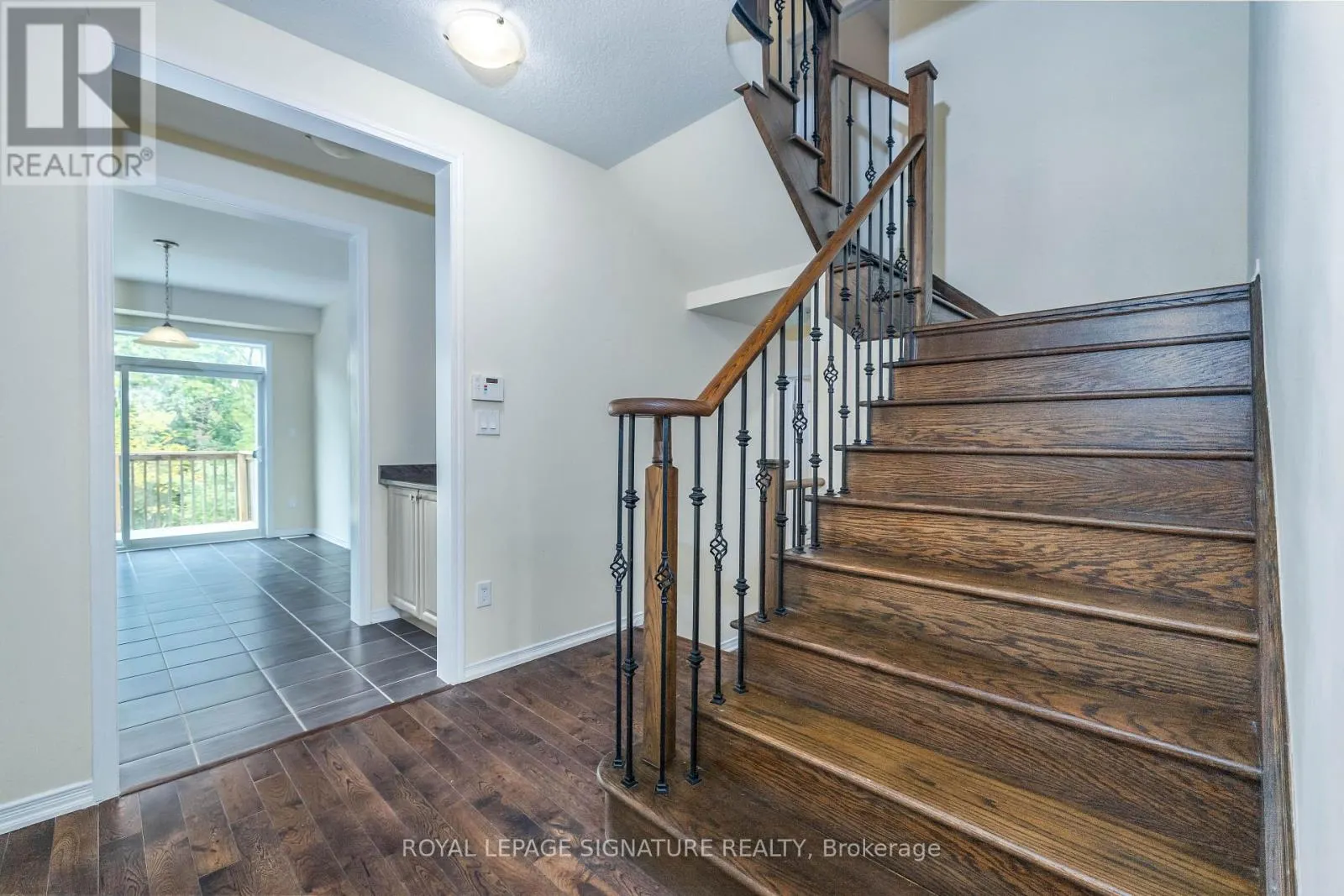 11 FLEMING CRESCENT