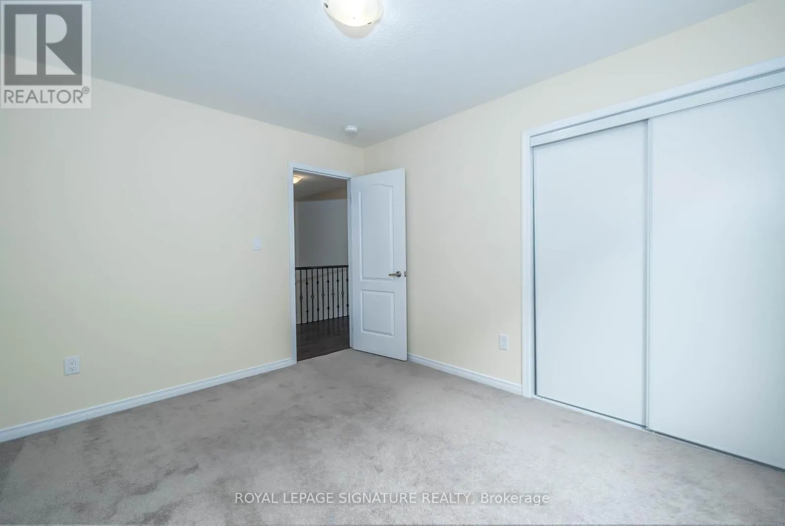 11 FLEMING CRESCENT