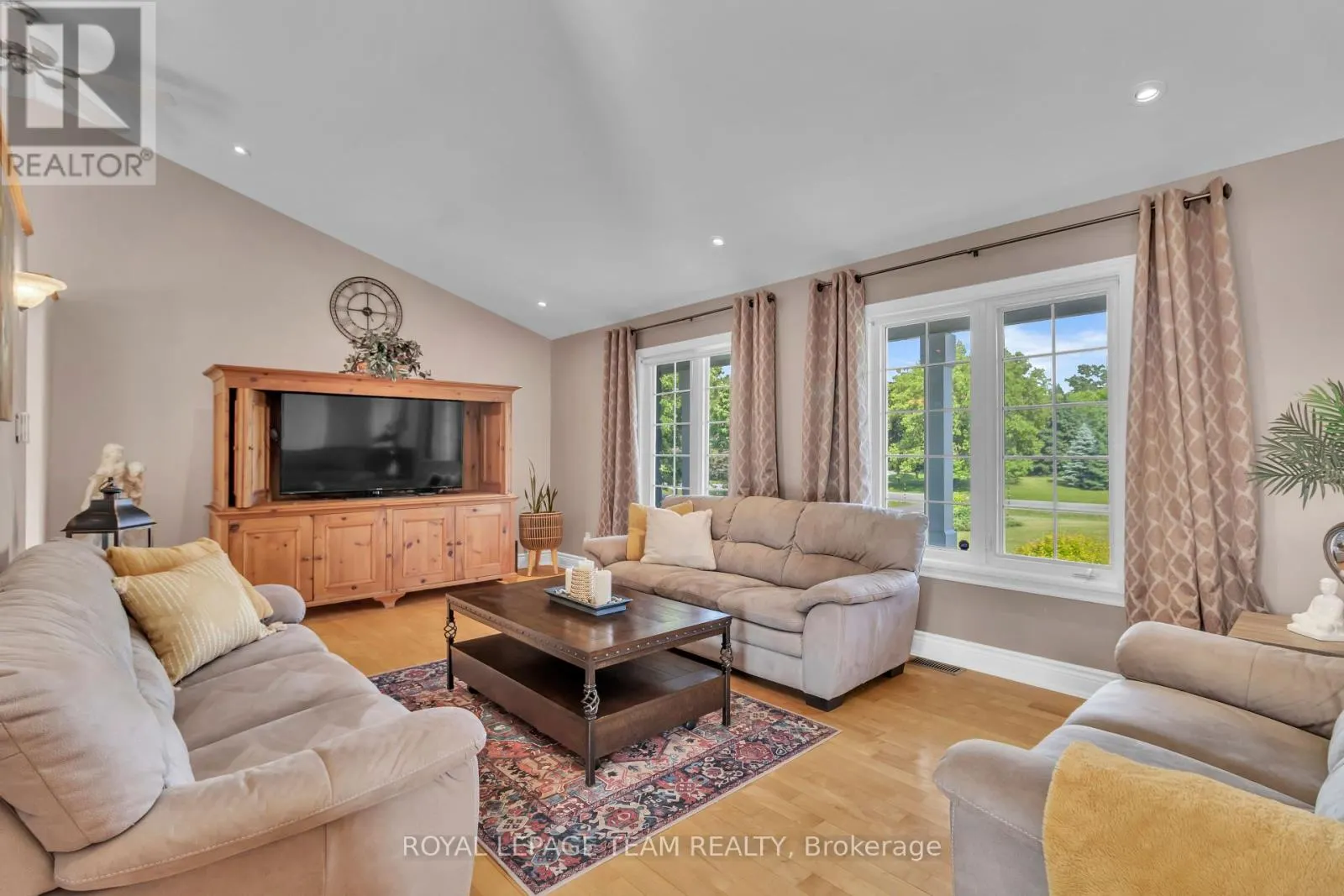 5705 LOMBARDY DRIVE