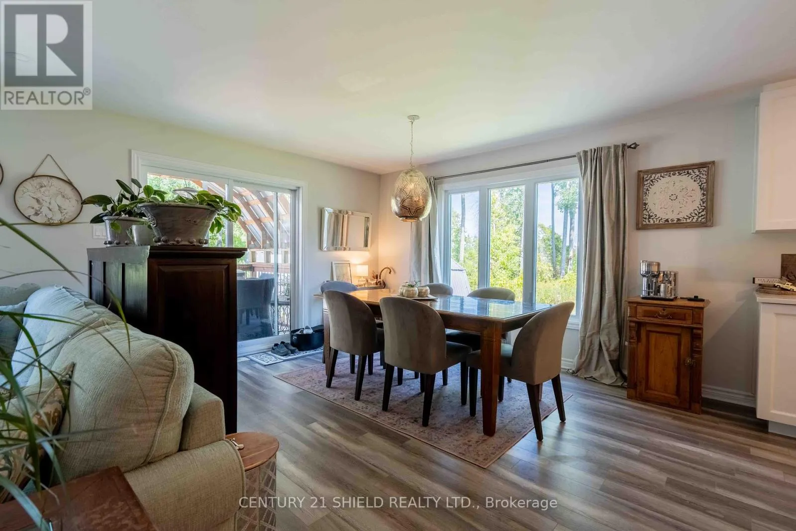 1108 NICOLAS DRIVE W