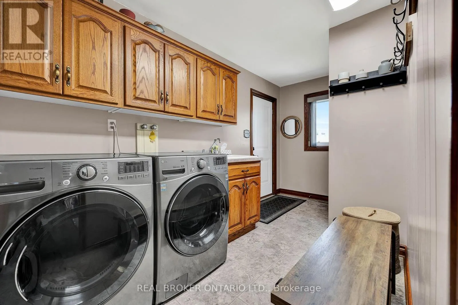 1 SHANTZ PLACE