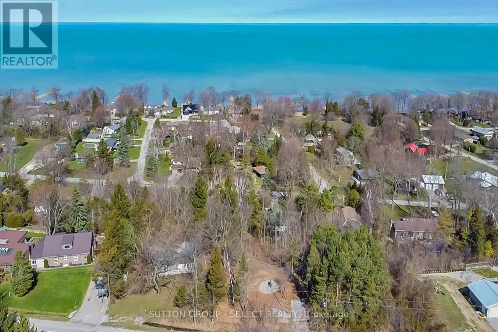 5 HURON VIEW AVENUE