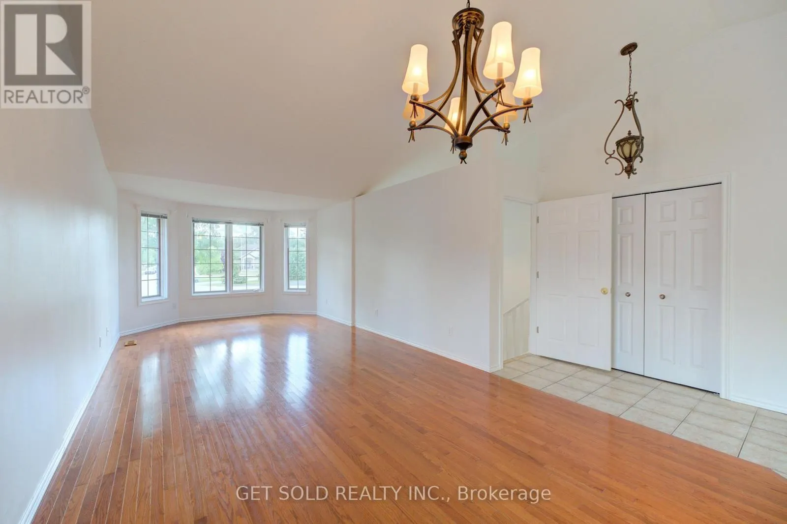 40 JO WHITNEY COURT