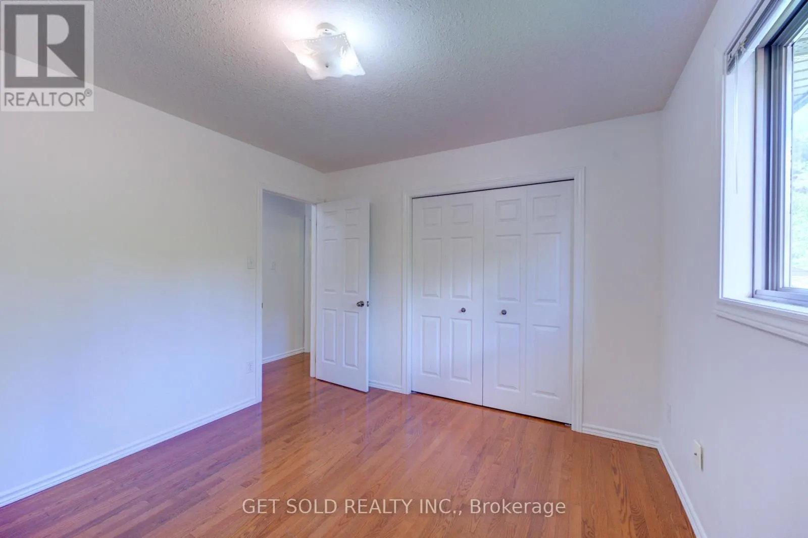 40 JO WHITNEY COURT