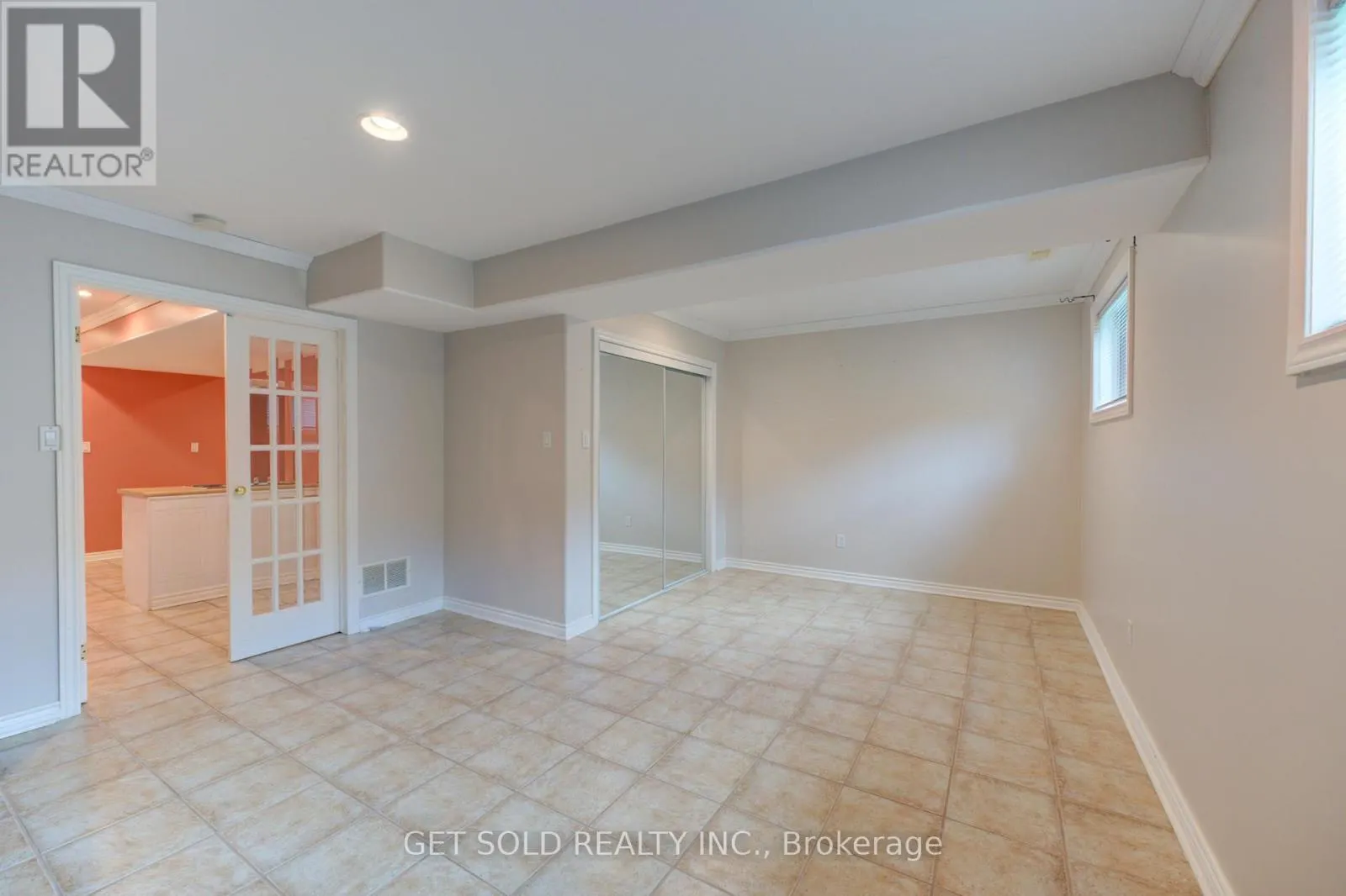40 JO WHITNEY COURT