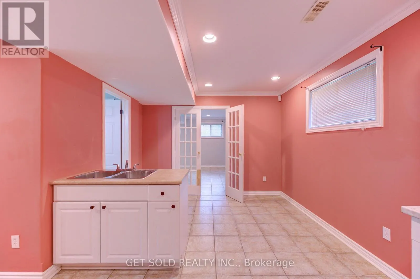 40 JO WHITNEY COURT