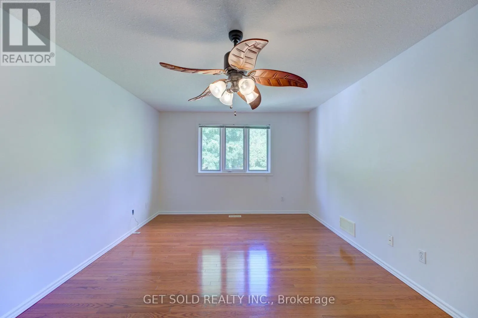 40 JO WHITNEY COURT