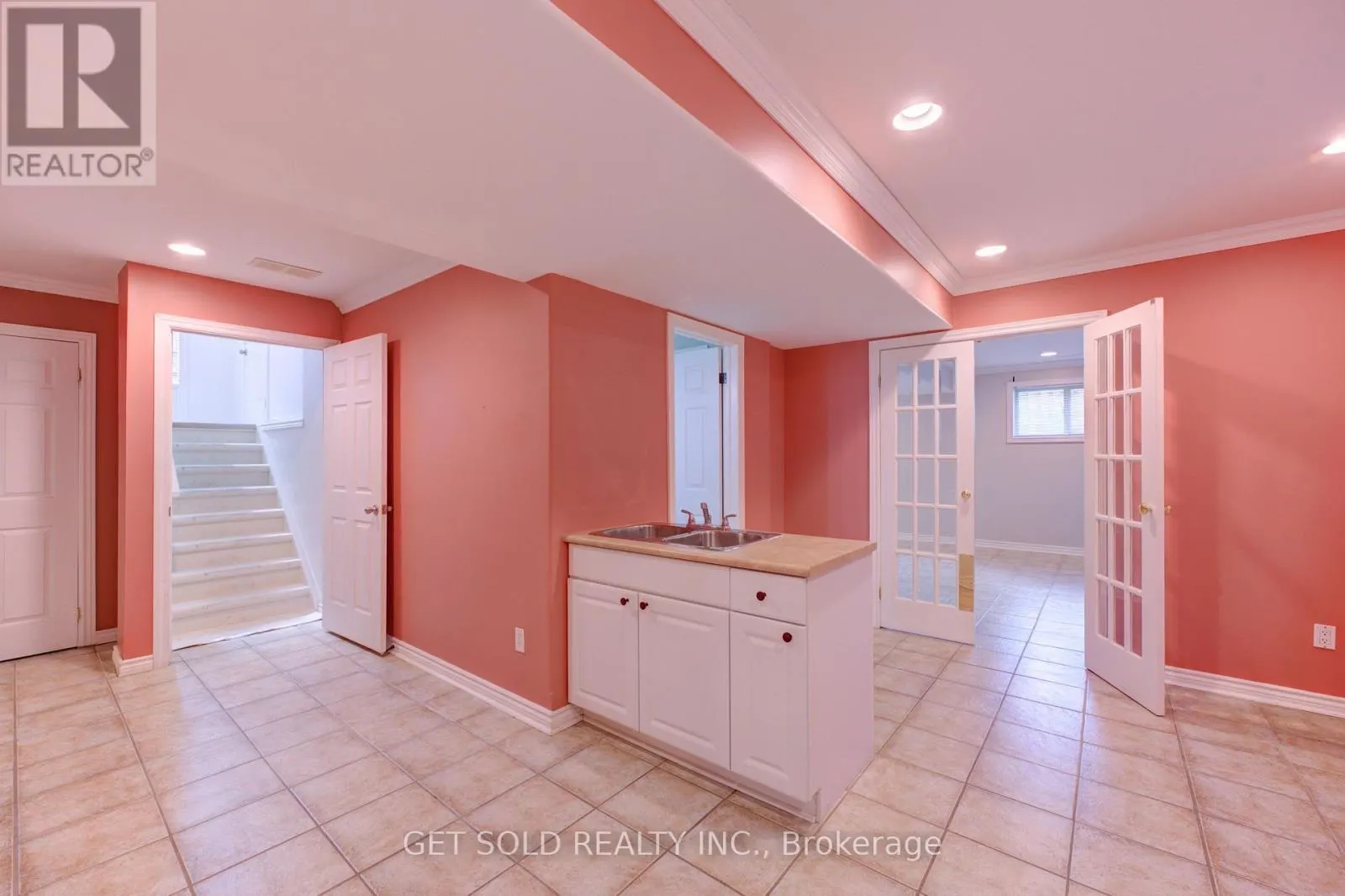 40 JO WHITNEY COURT