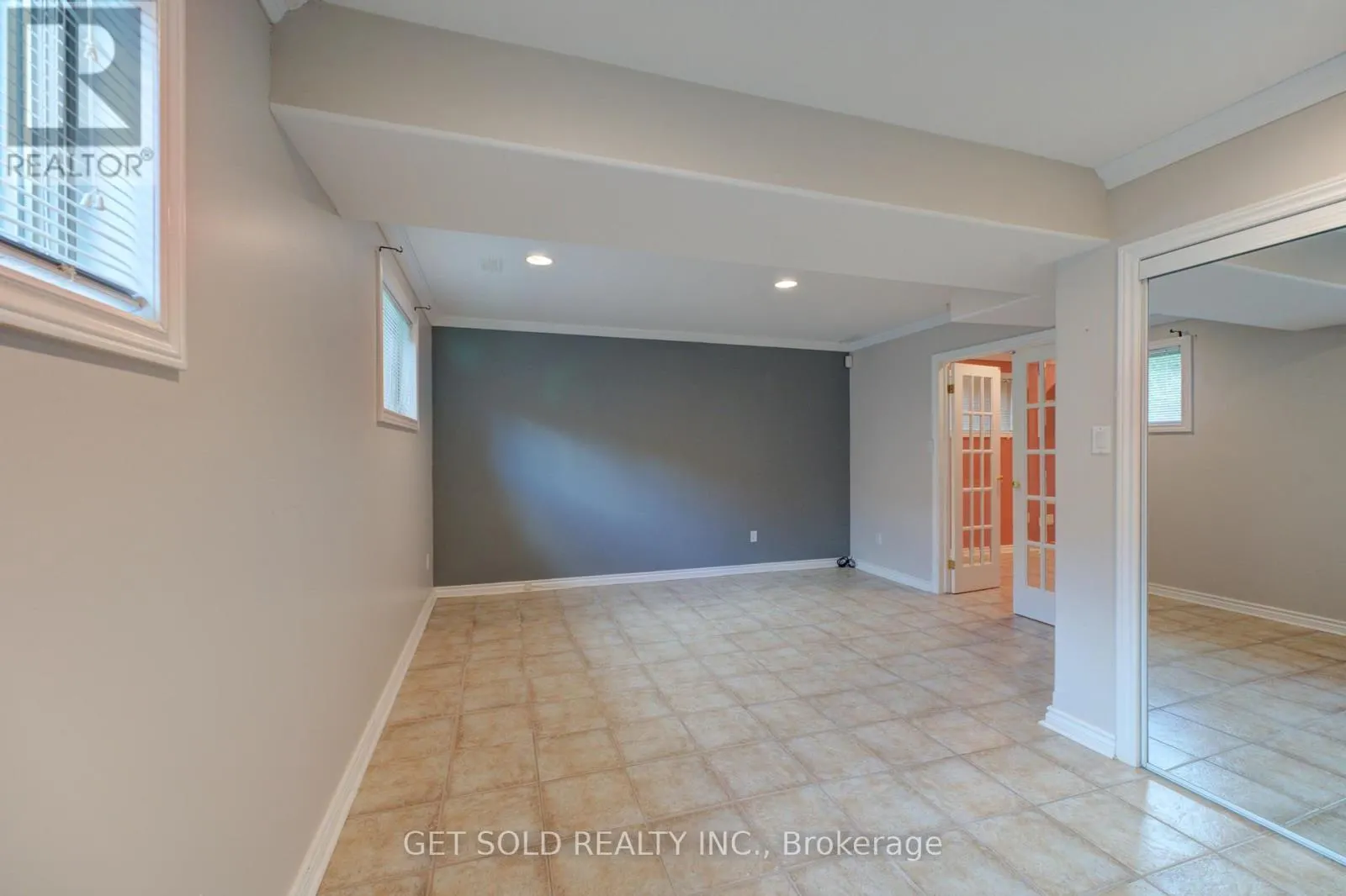 40 JO WHITNEY COURT