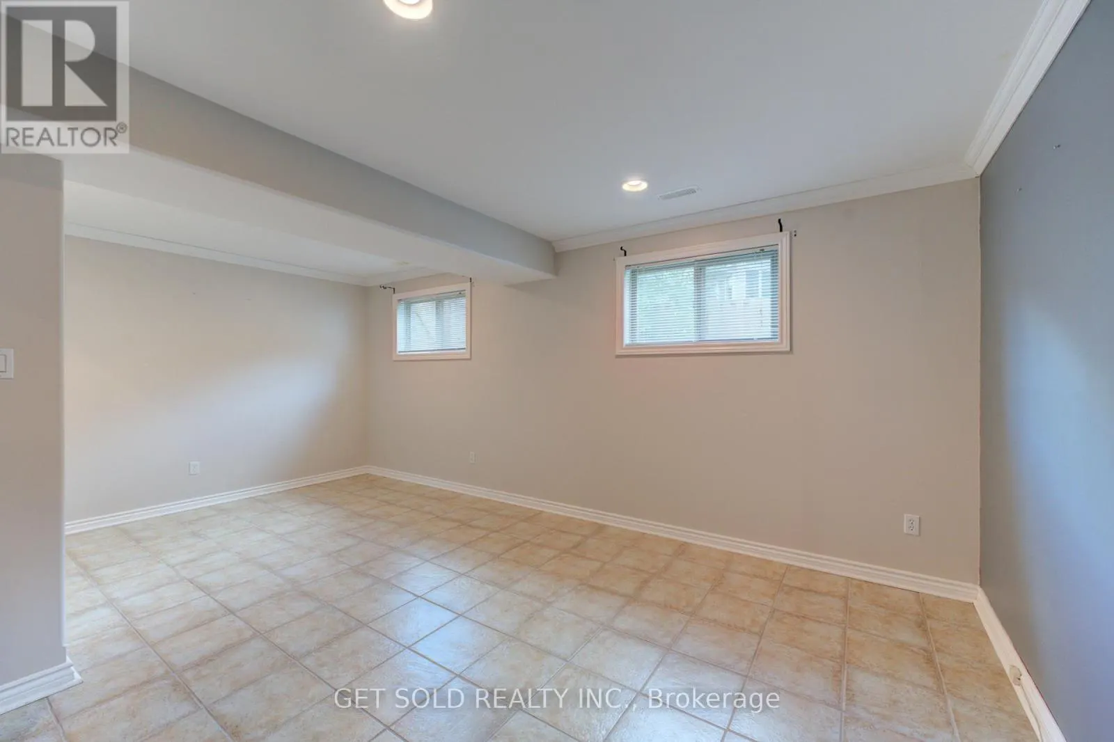40 JO WHITNEY COURT