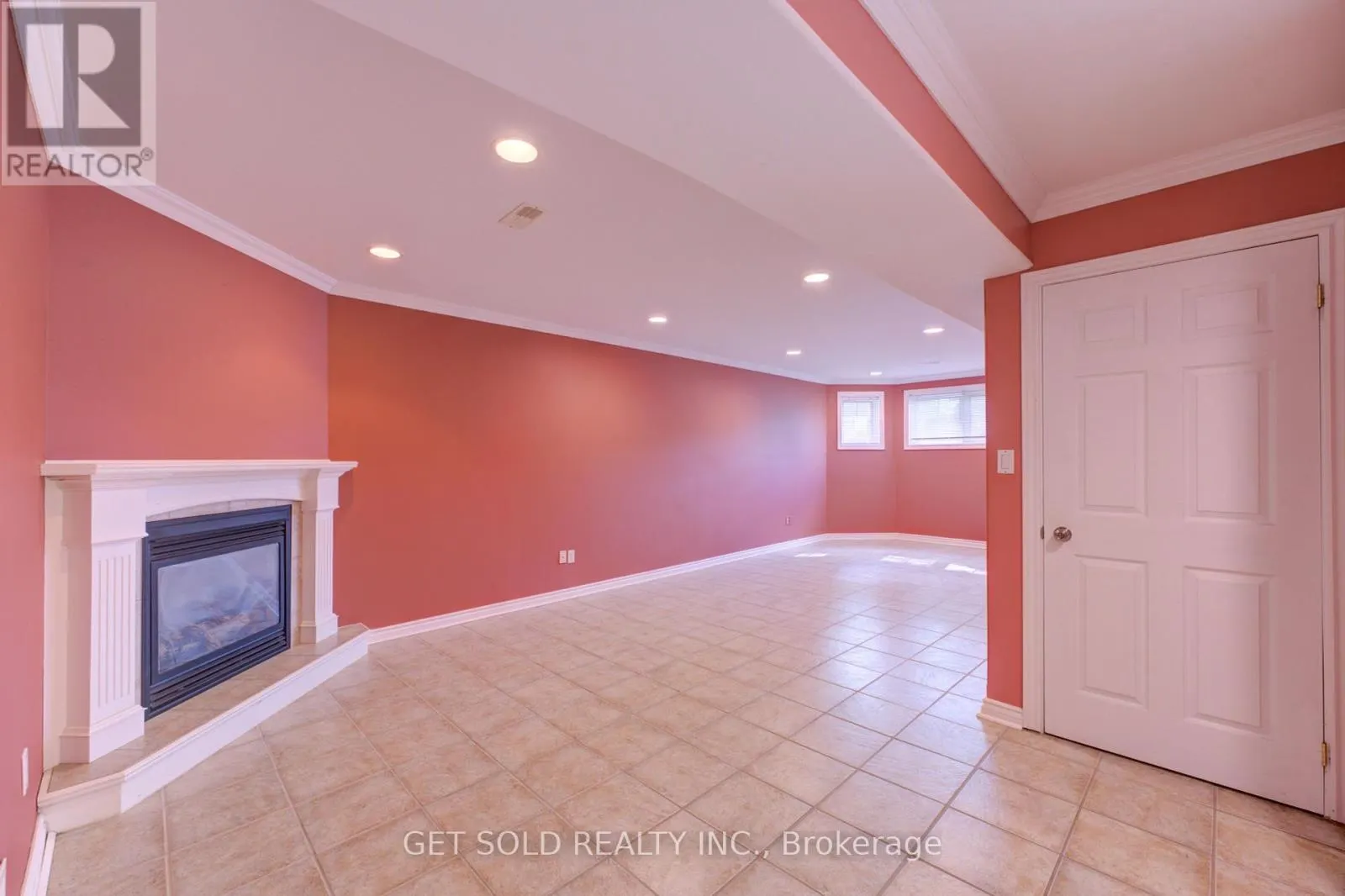 40 JO WHITNEY COURT