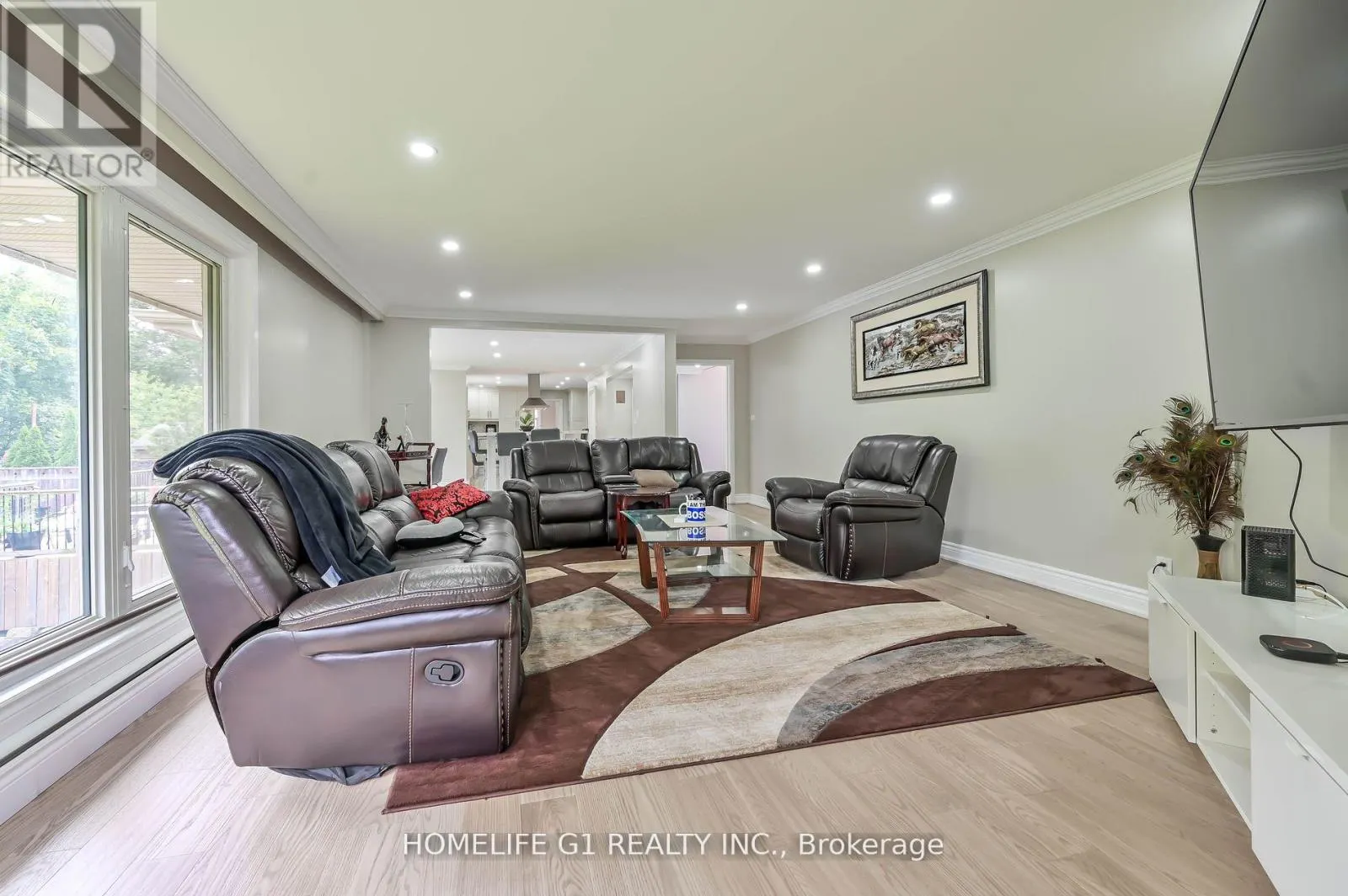 10 DOUGLAS PLACE