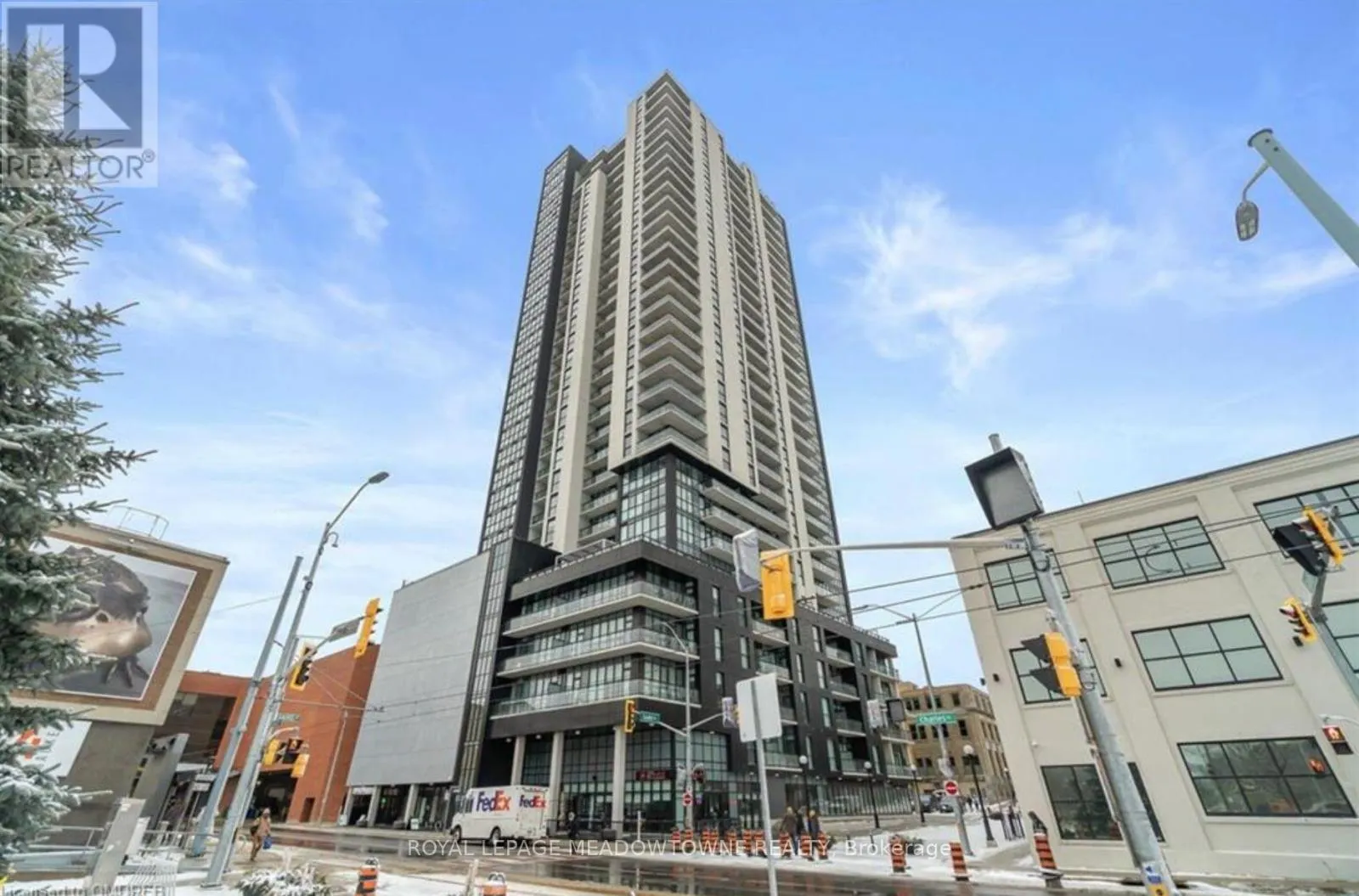 1206 - 60 CHARLES STREET W