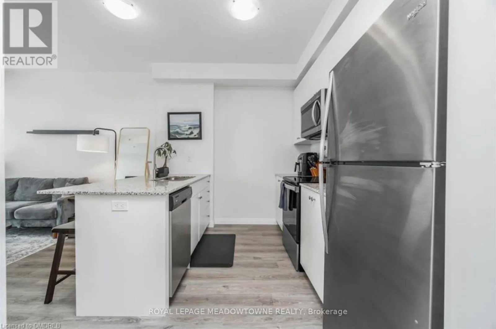 1206 - 60 CHARLES STREET W
