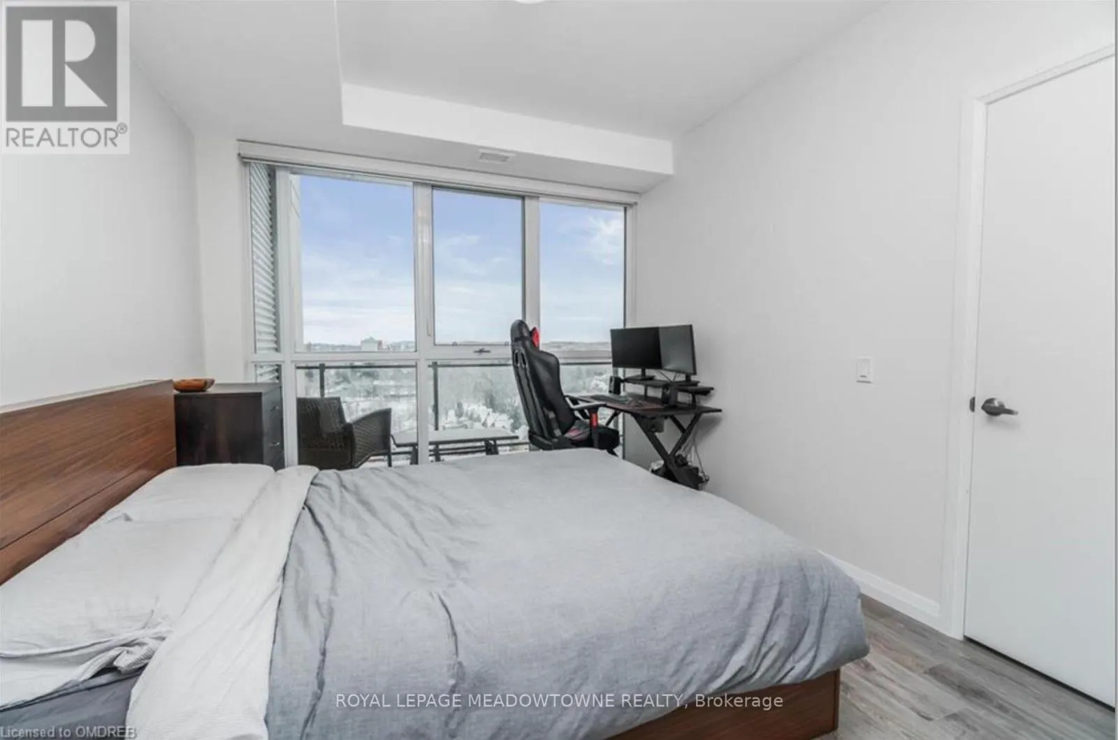 1206 - 60 CHARLES STREET W