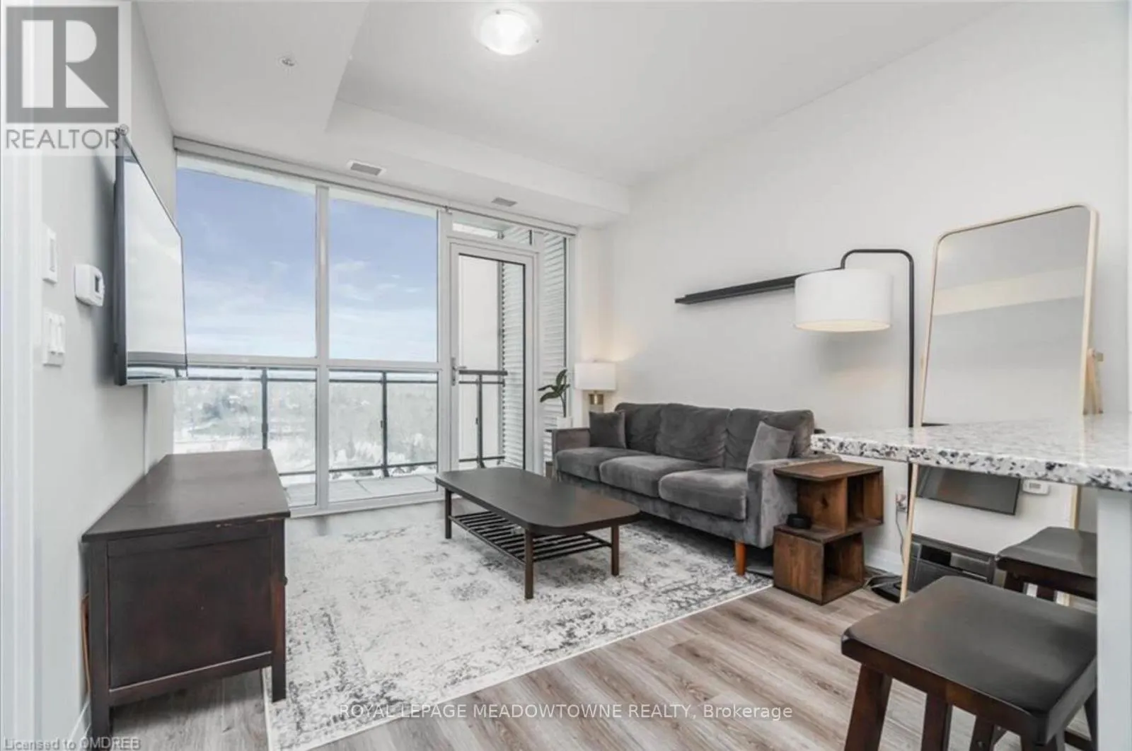 1206 - 60 CHARLES STREET W