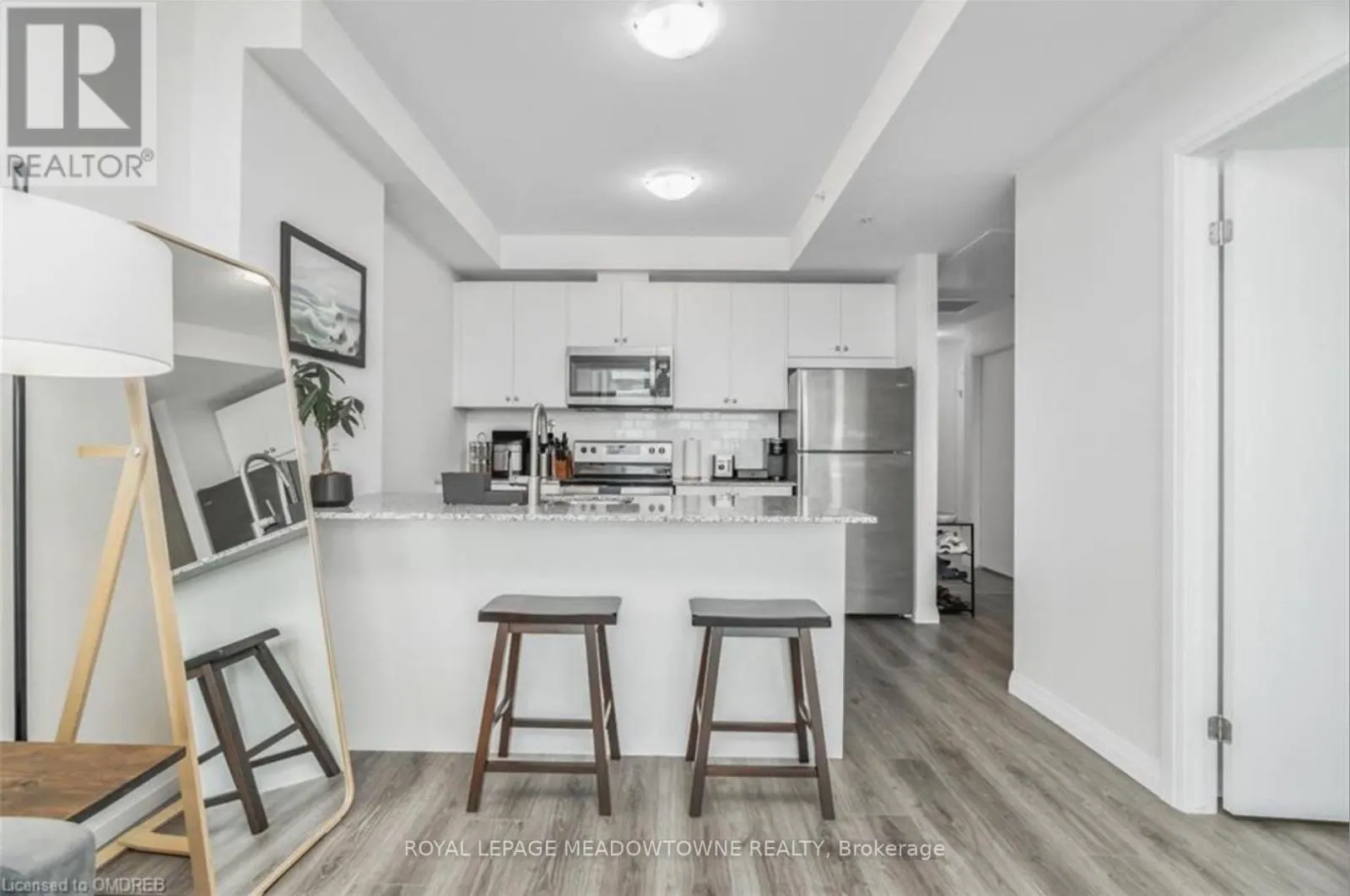 1206 - 60 CHARLES STREET W