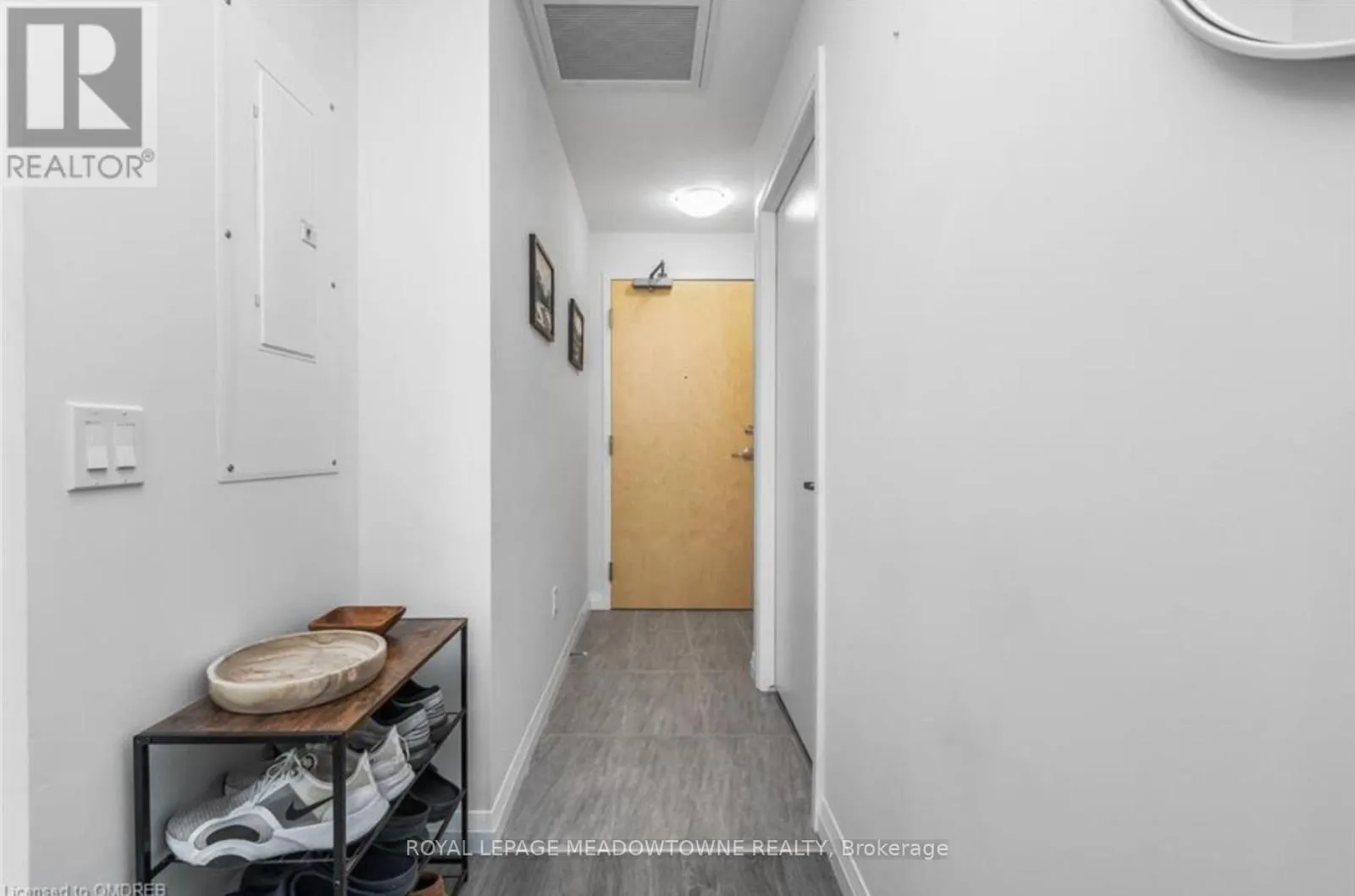 1206 - 60 CHARLES STREET W