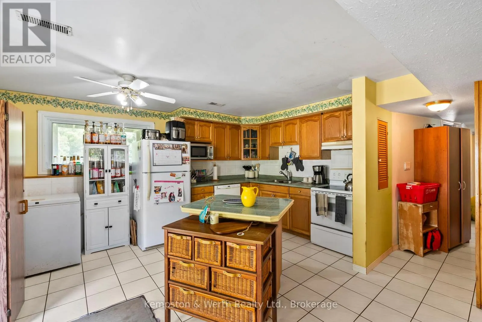 8893 SCHOOL ROAD 7 ROAD