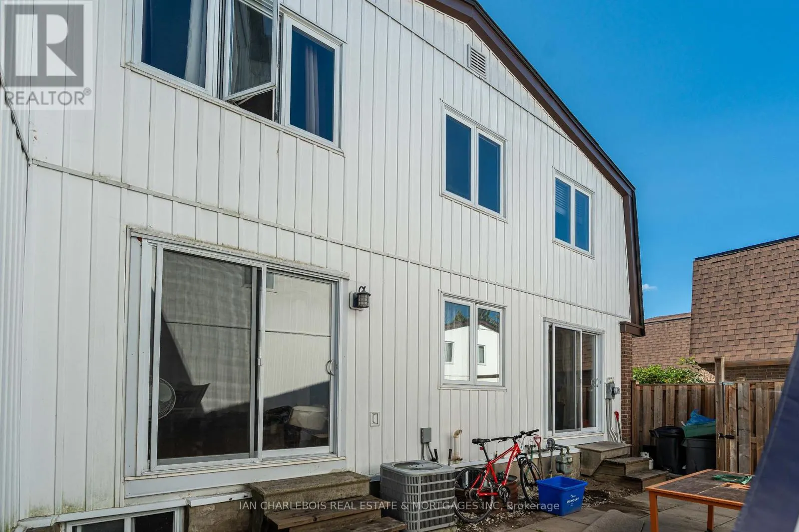 31 - 837 EASTVALE DRIVE