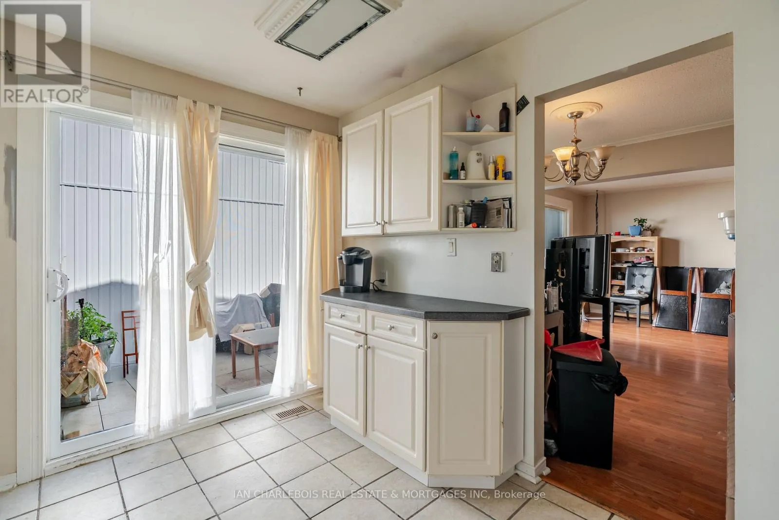31 - 837 EASTVALE DRIVE