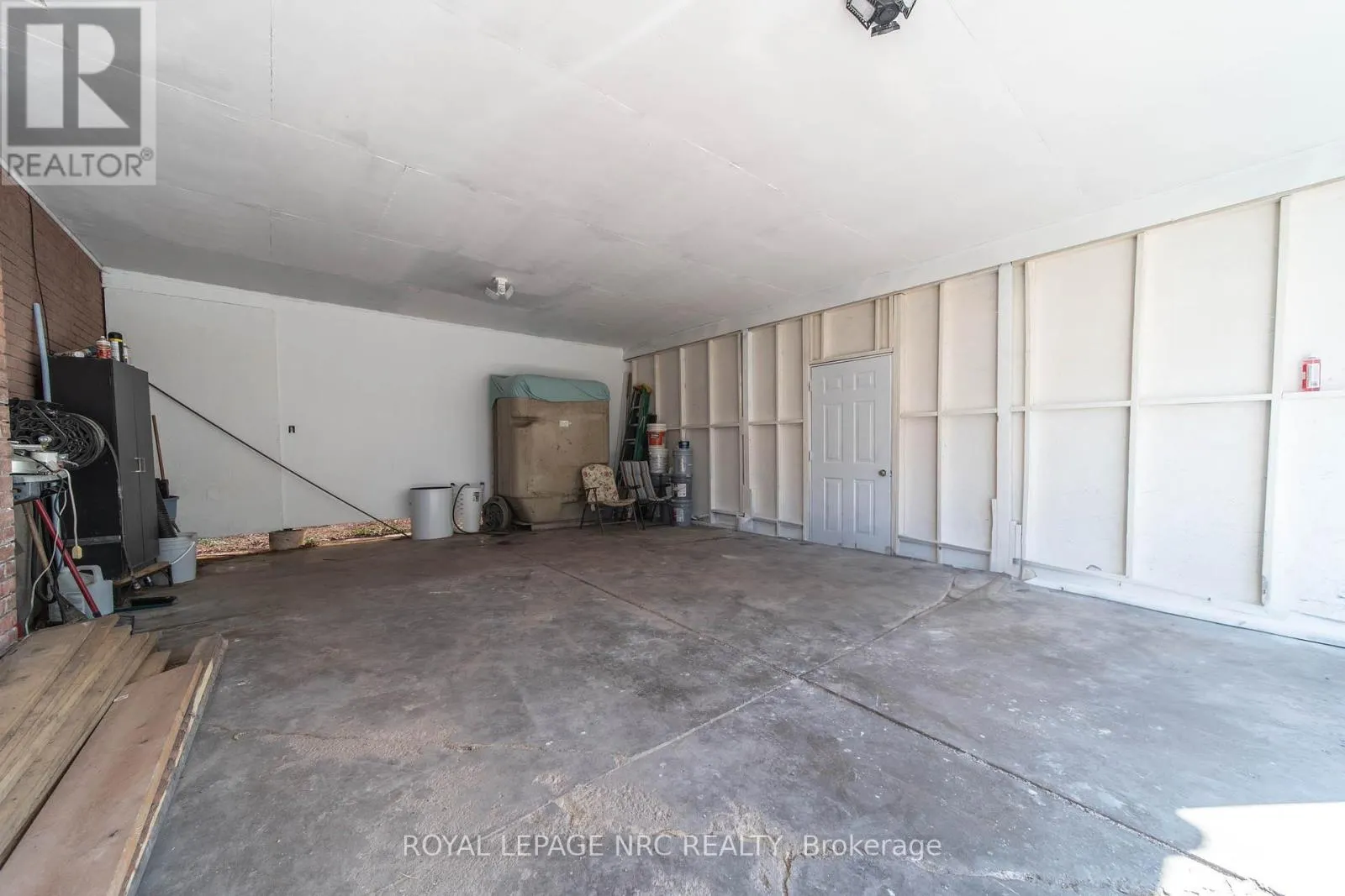 6809 JILL DRIVE