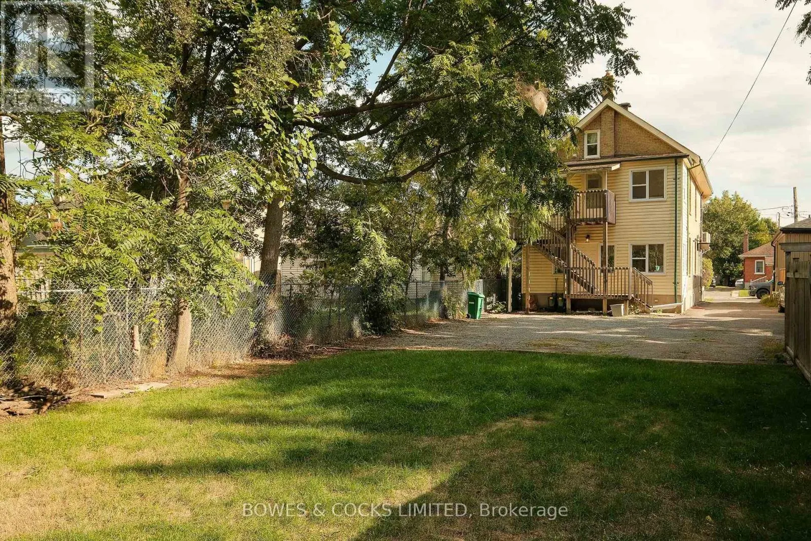 530 CHAMBERLAIN STREET