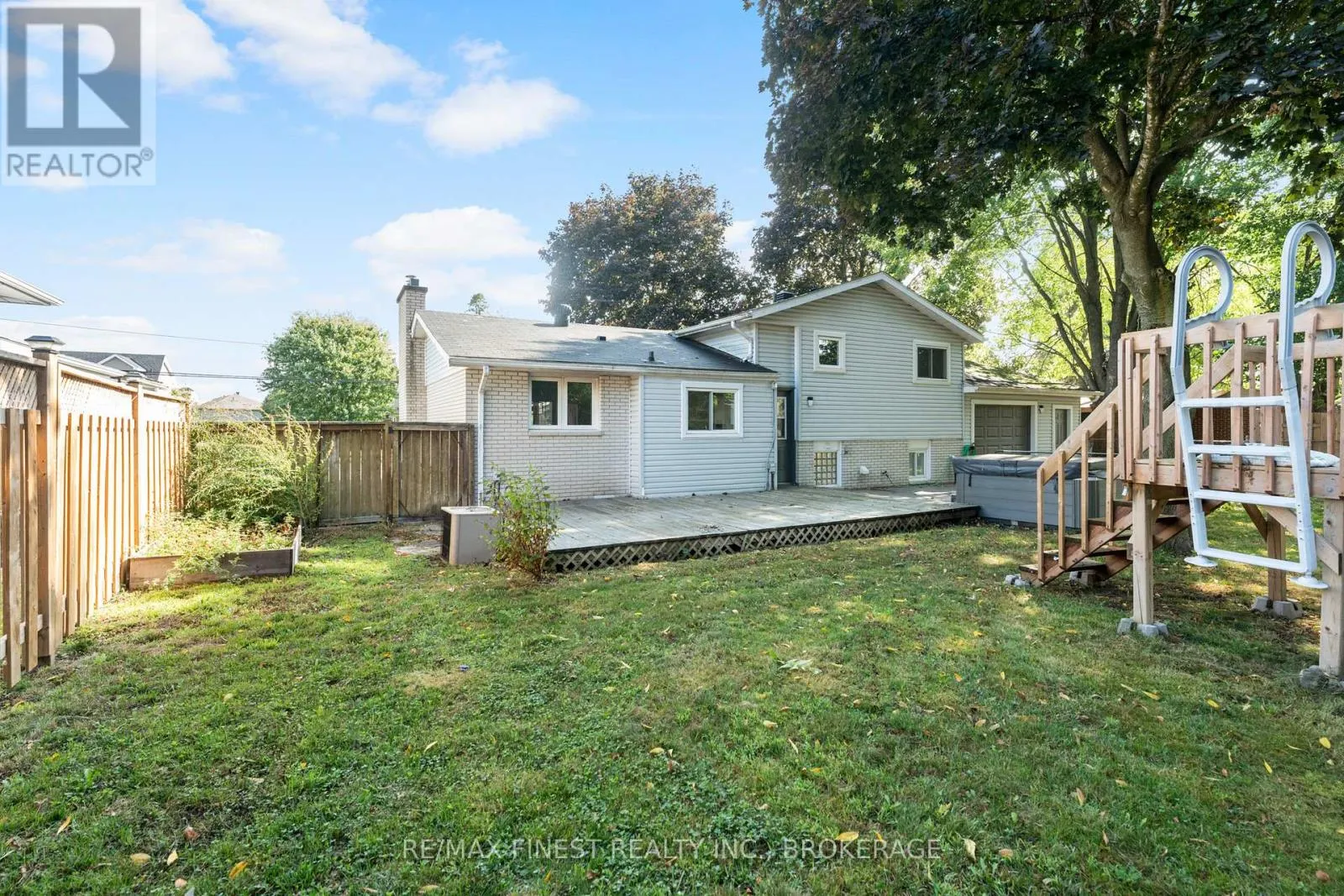 52 WINDSOR DRIVE
