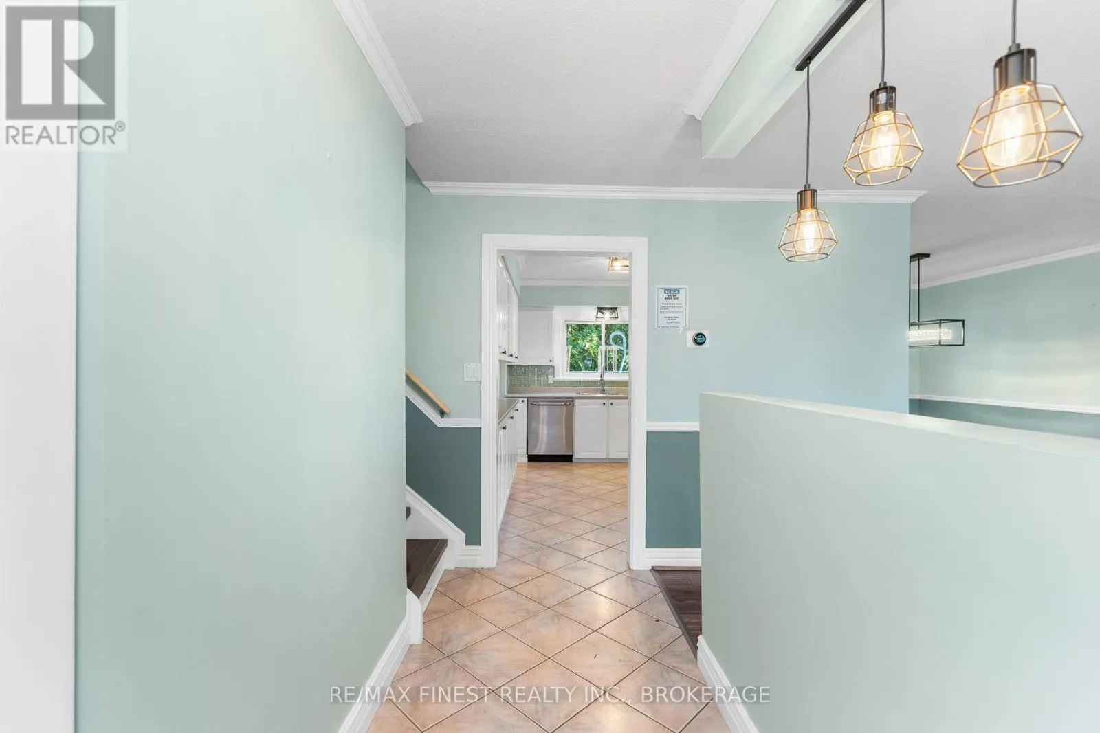 52 WINDSOR DRIVE