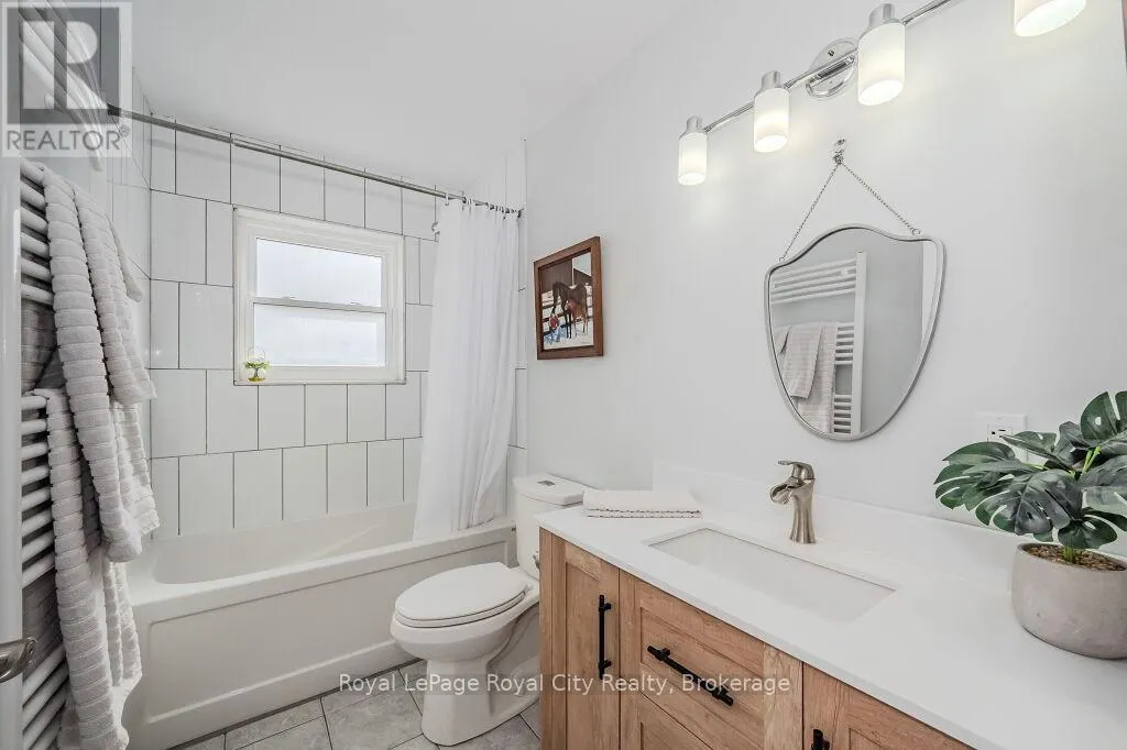 107 - 1 SUNNYLEA CRESCENT, #107
