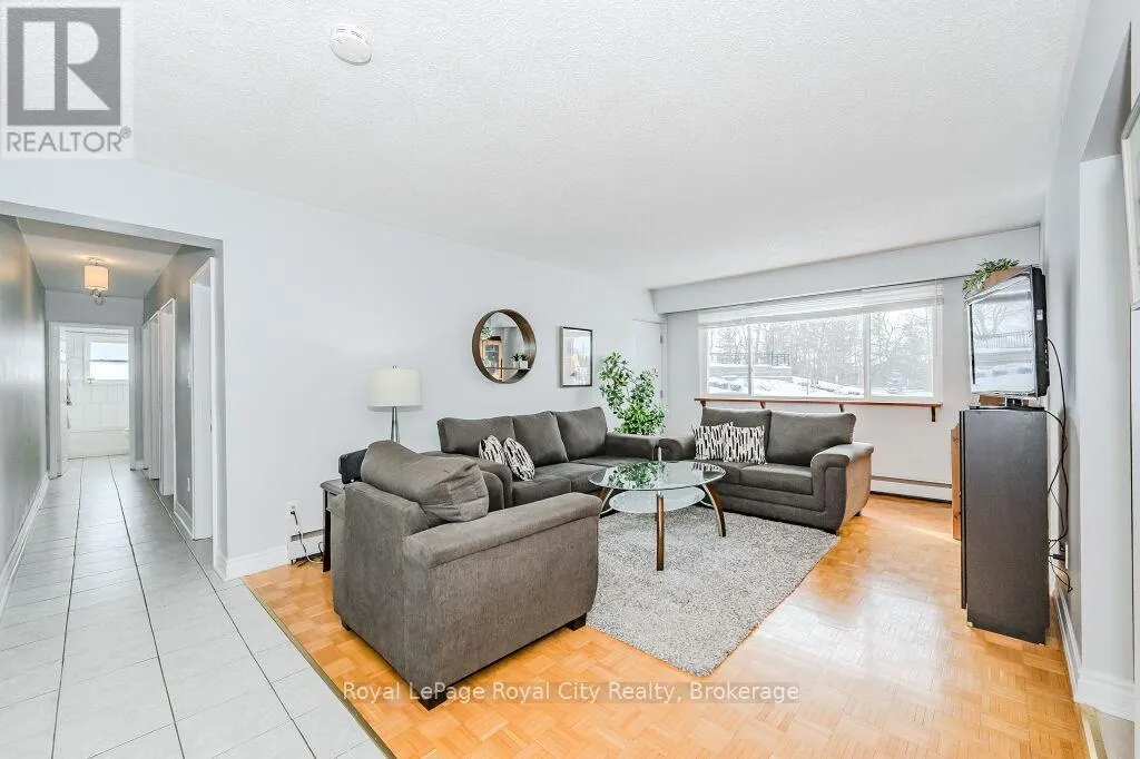 107 - 1 SUNNYLEA CRESCENT, #107