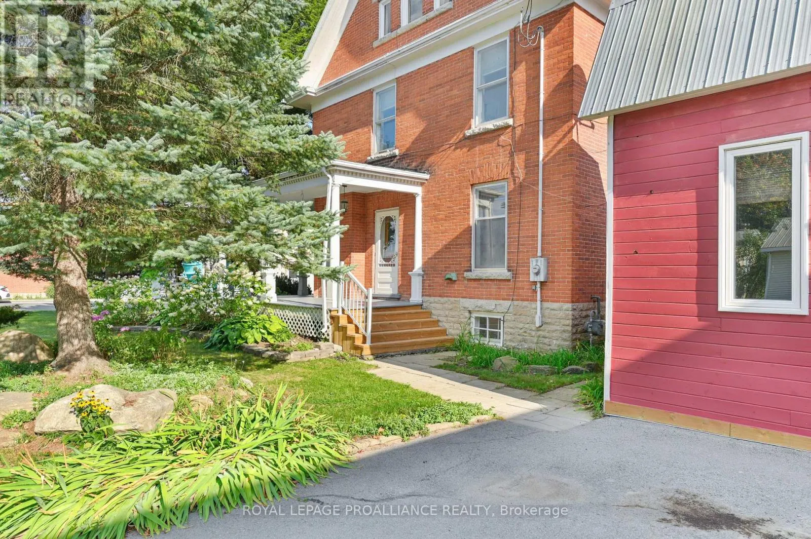 262 METCALF STREET