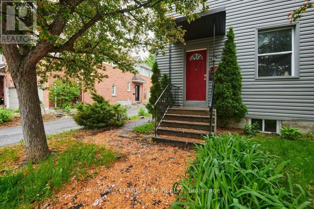 62 LAUREL STREET