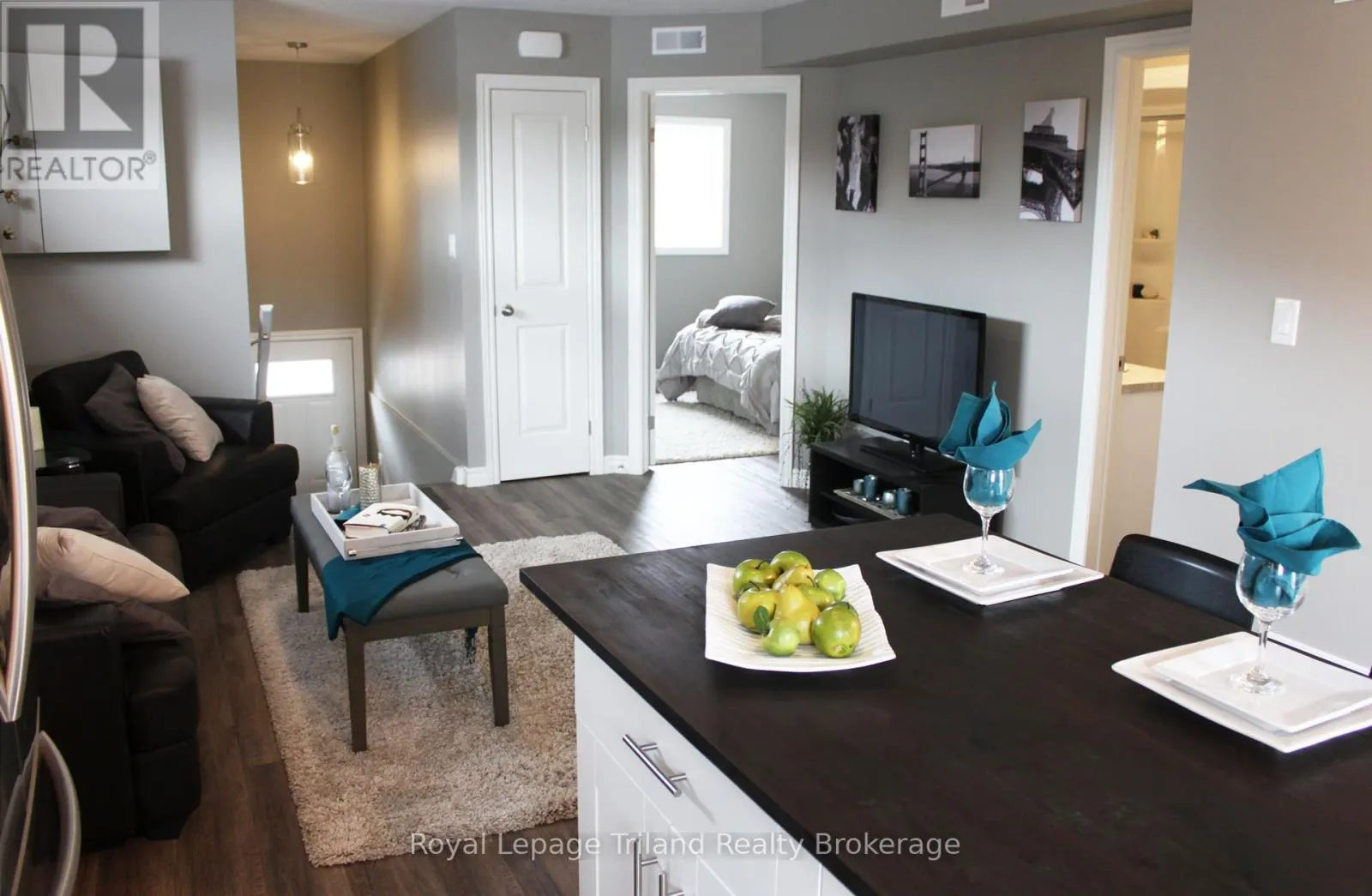 #1 - 673 ADELAIDE STREET, ##1