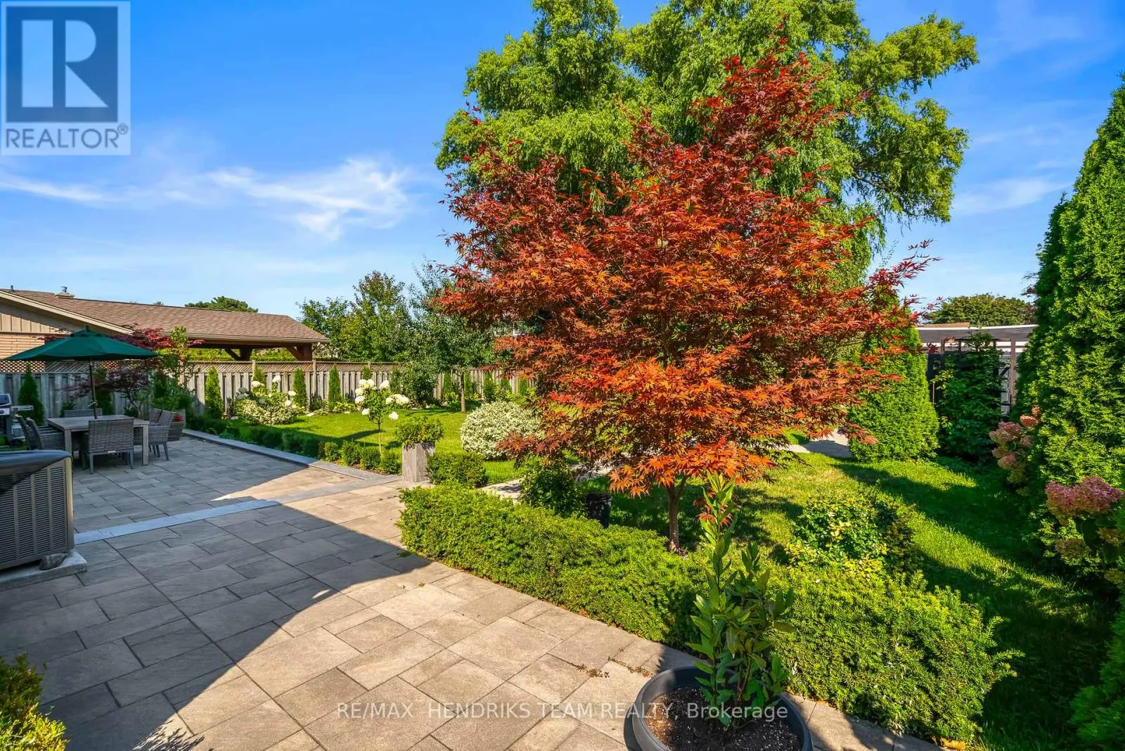 4 UPPER CANADA DRIVE