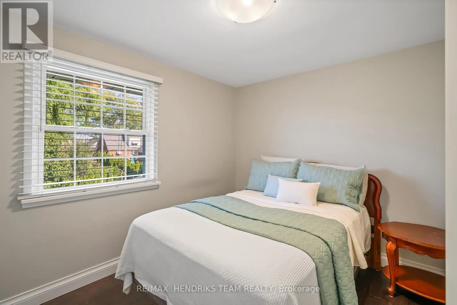 4 UPPER CANADA DRIVE
