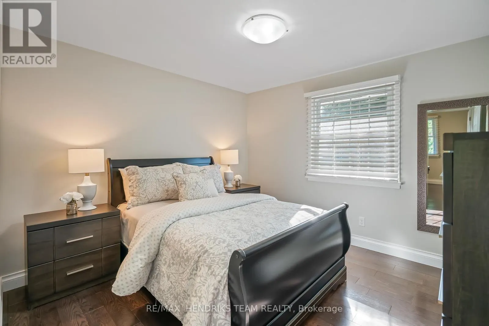 4 UPPER CANADA DRIVE