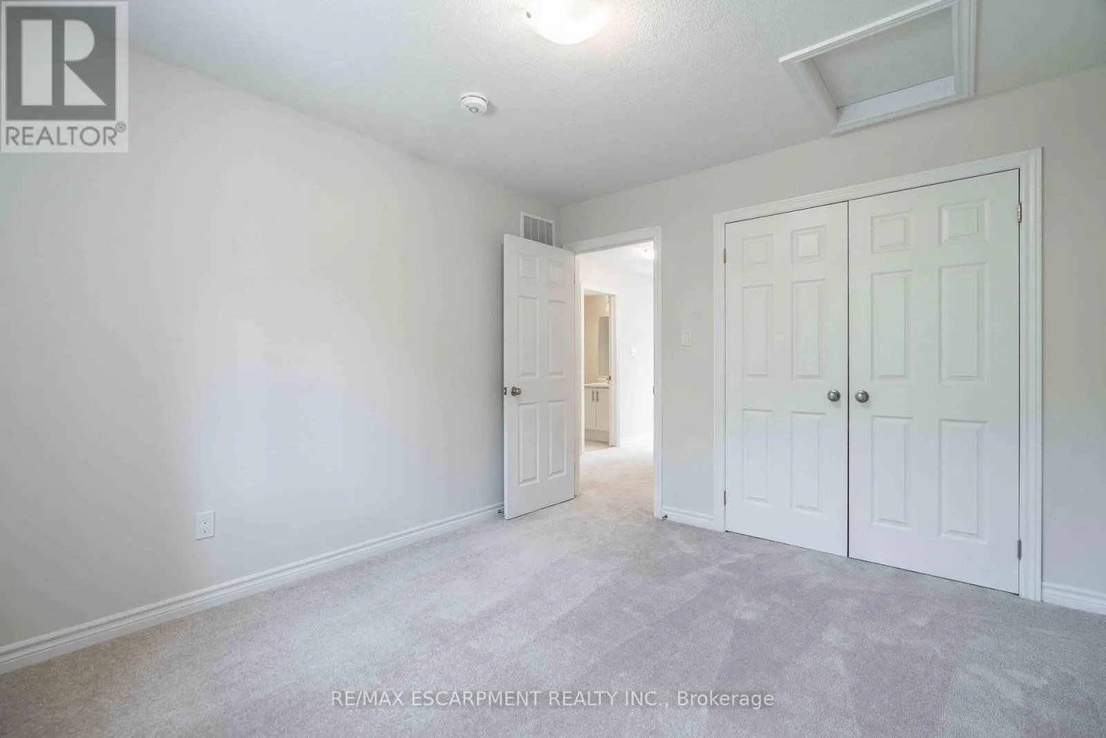 7 - 677 PARK ROAD